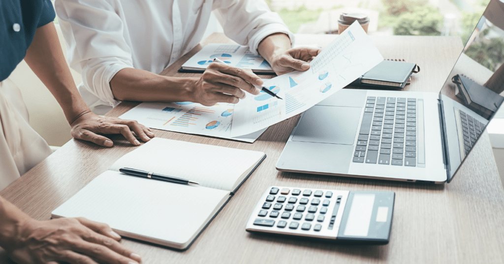 MARKETING VS. ADVERTISING: UNDERSTANDING THE DIFFERENCE AND MAXIMIZING YOUR DIGITAL PRESENCE - Fasthubfy Marketing Blog